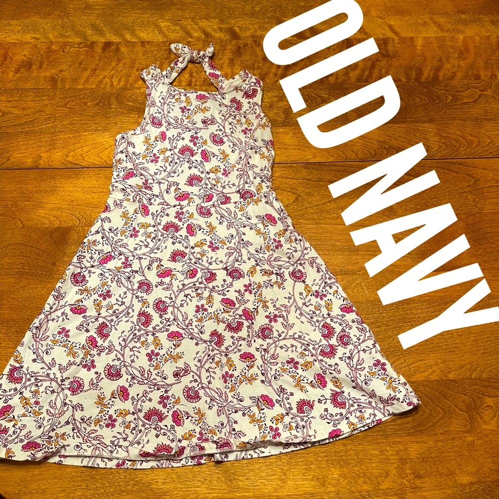 M (8) Old Navy girl's dress
